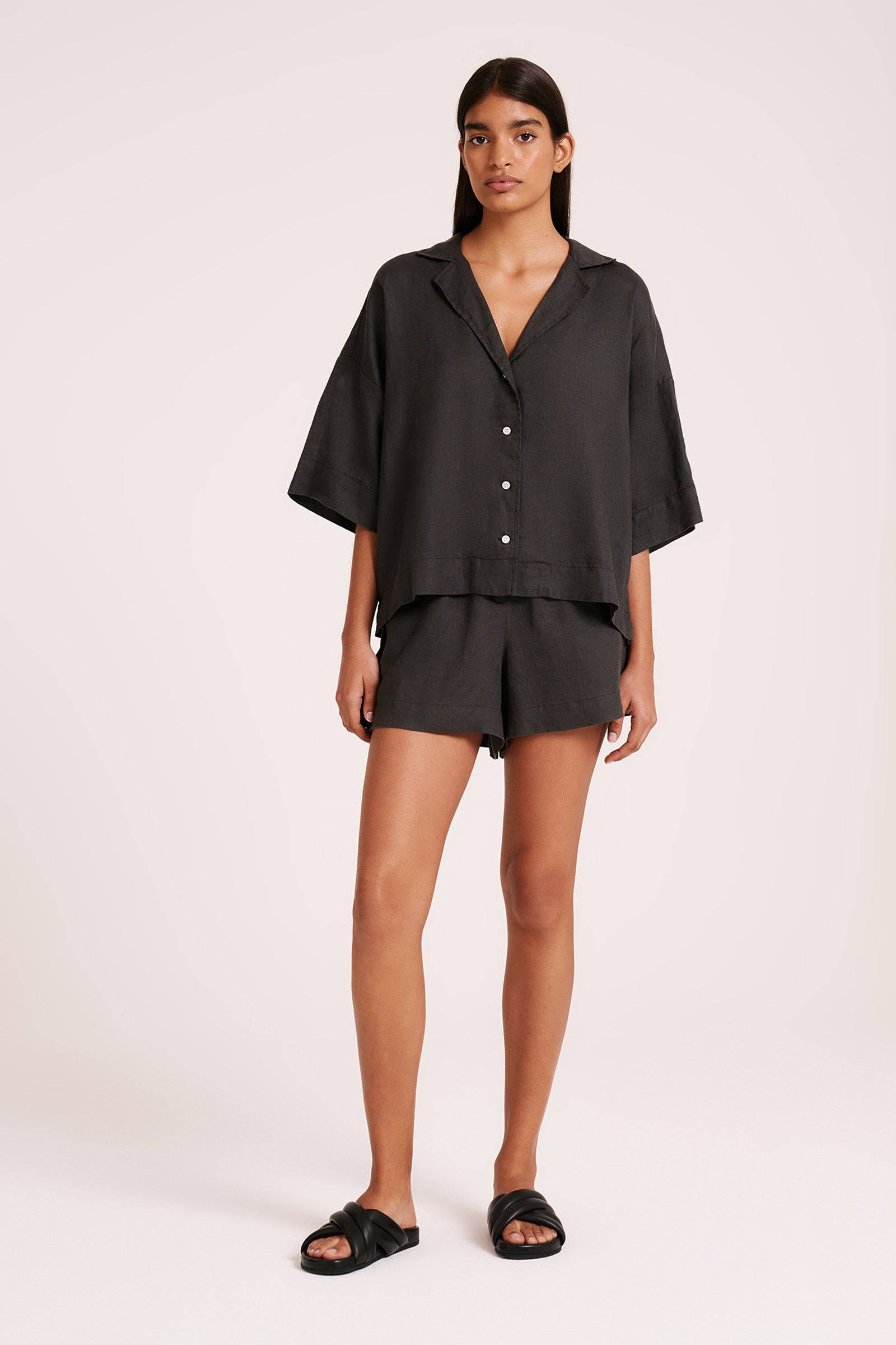 Lounge Linen Short Coal 