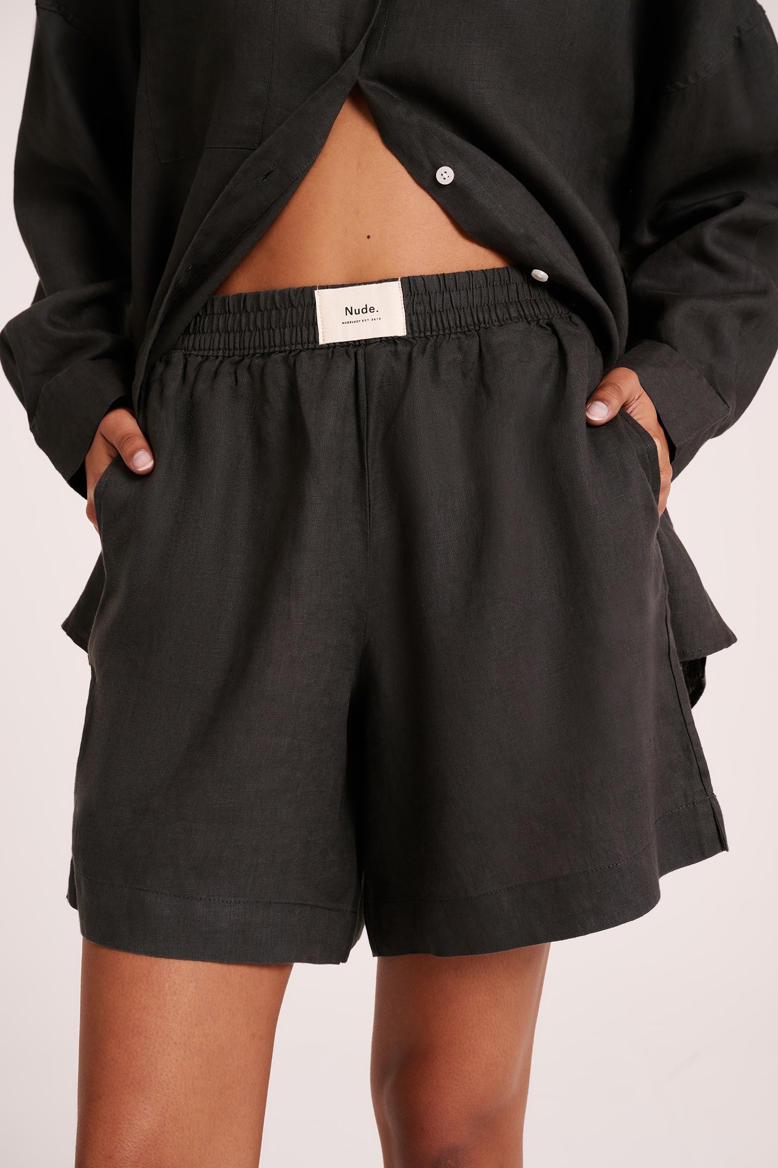 Lounge Heritage Linen Short Coal 