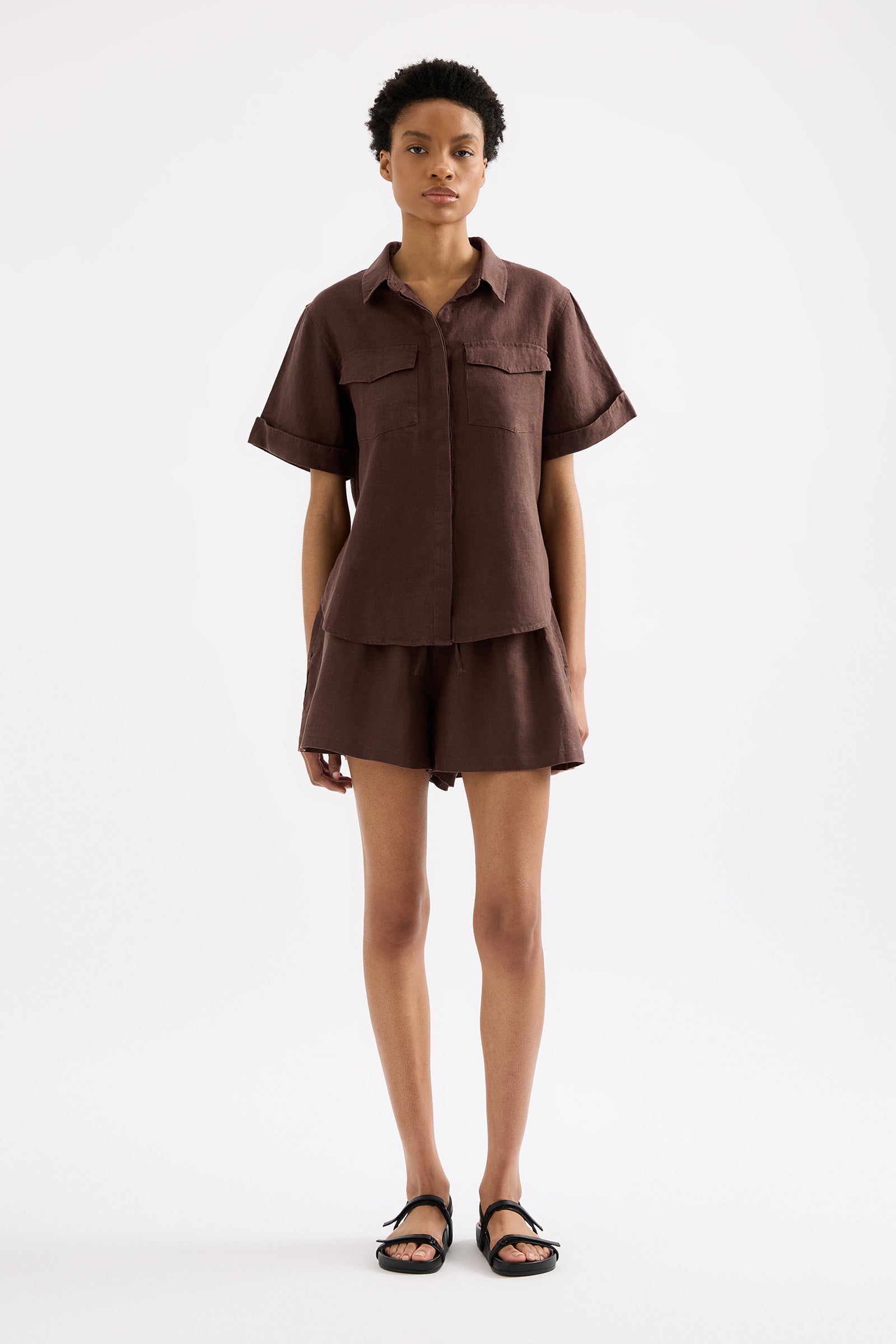 Desi Linen Short Espresso 