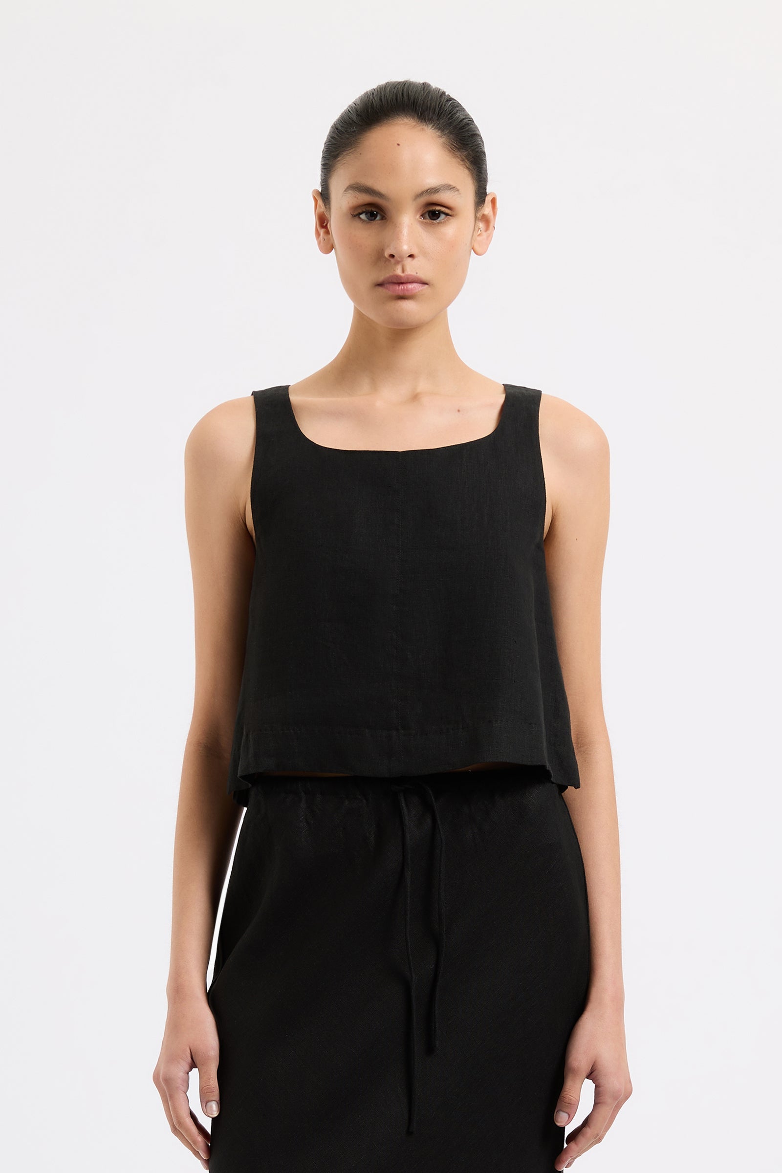 Thilda Linen Top Black 