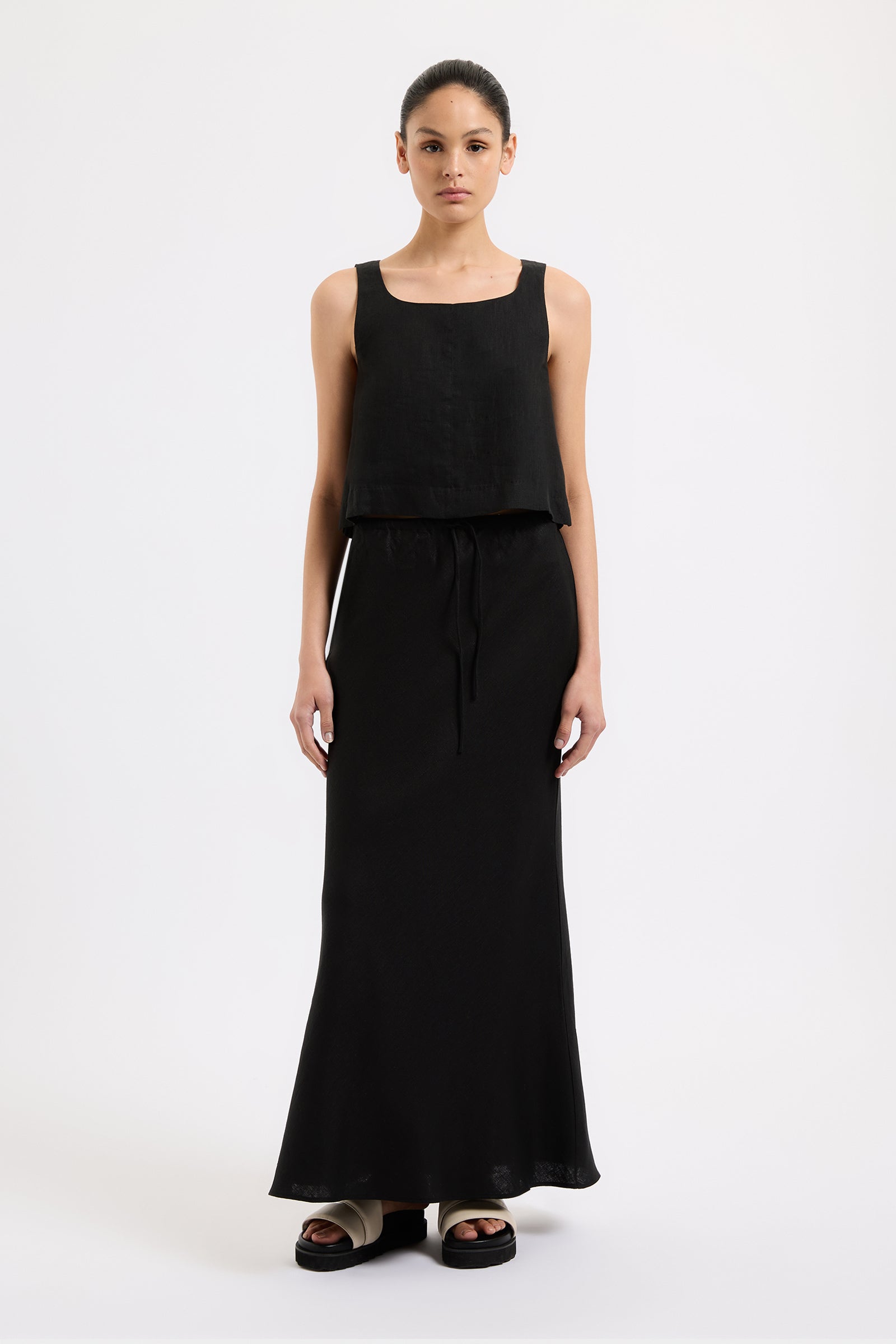 Thilda Linen Top Black 