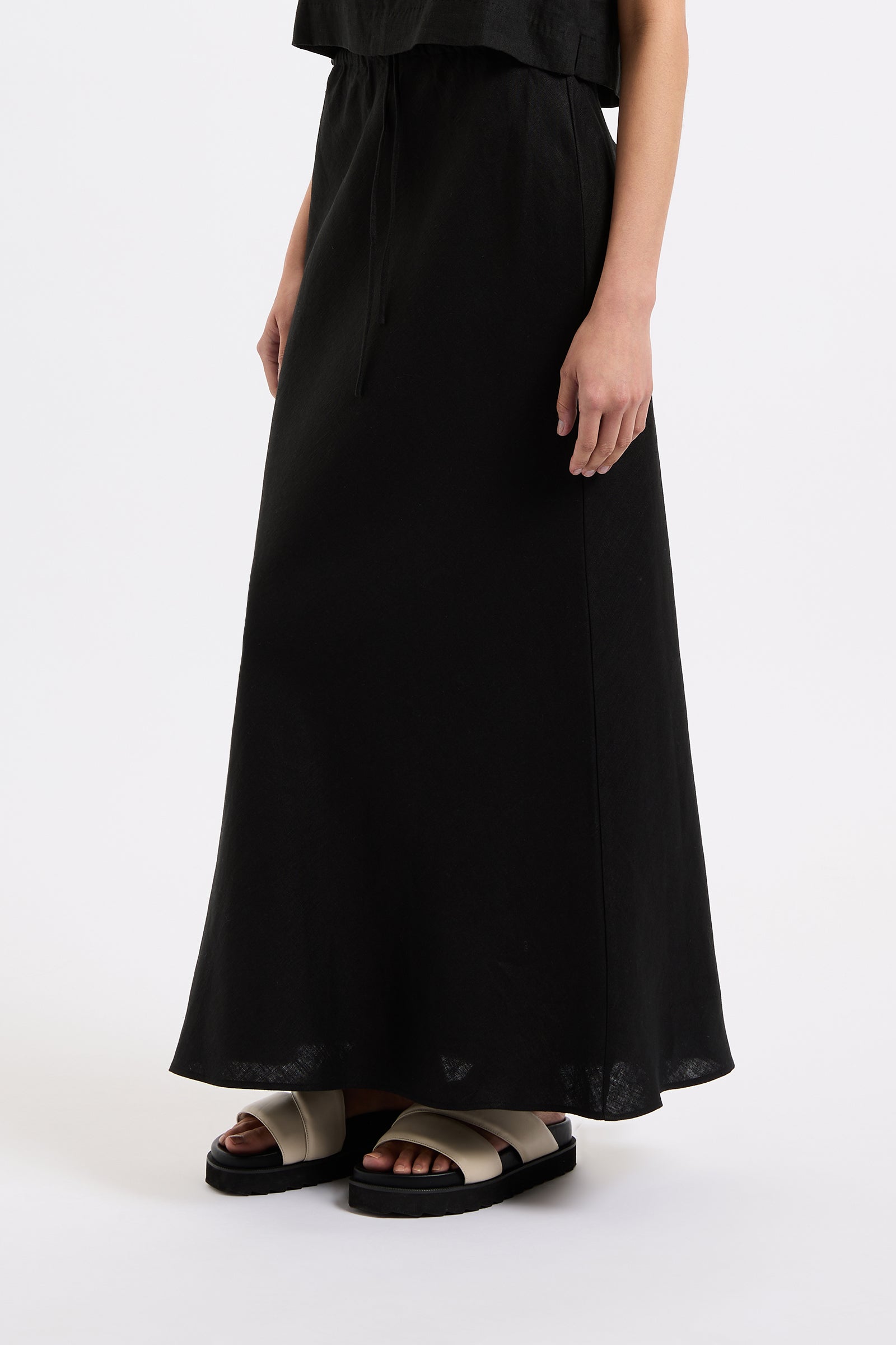 Amani Linen Skirt Black 