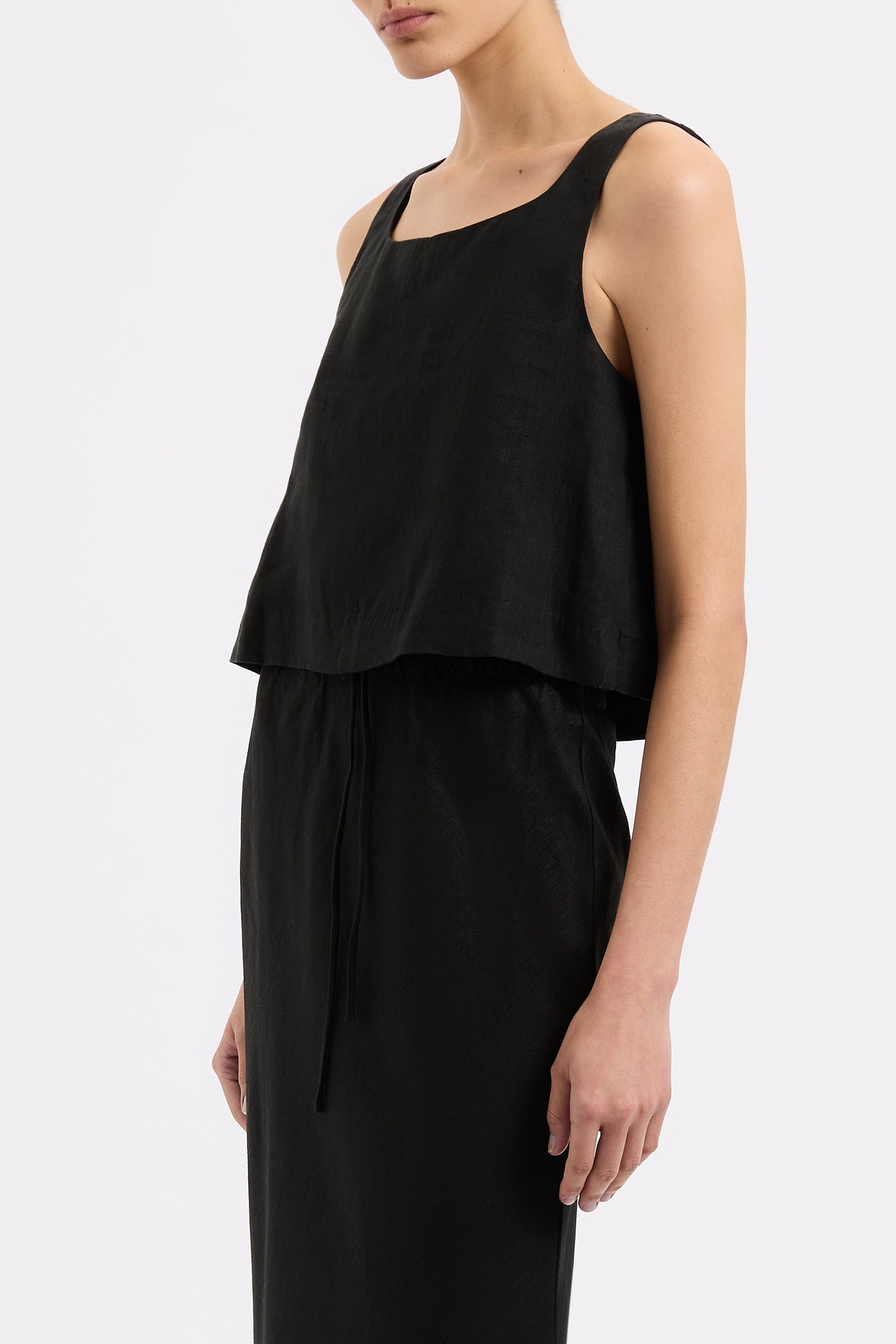 Thilda Linen Top Black 